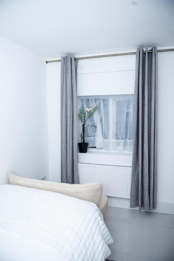 1B Apartment, 30 Mins To Oxford Street London Exterior foto